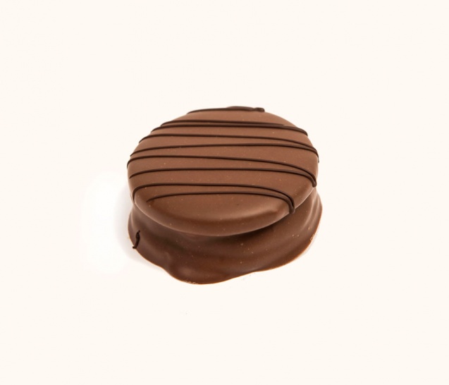 Milk Chocolate Alfajor 2