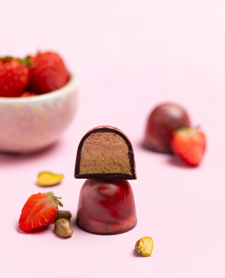 Strawberry & Pistachio 6 Bonbons